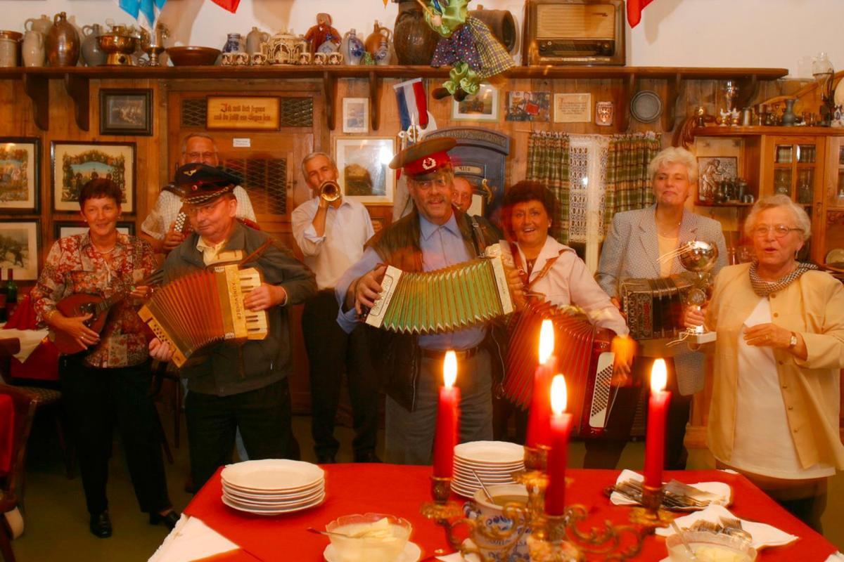 Pension Auf Der Olk Mit Roepertsmuehle Veldenz 외부 사진